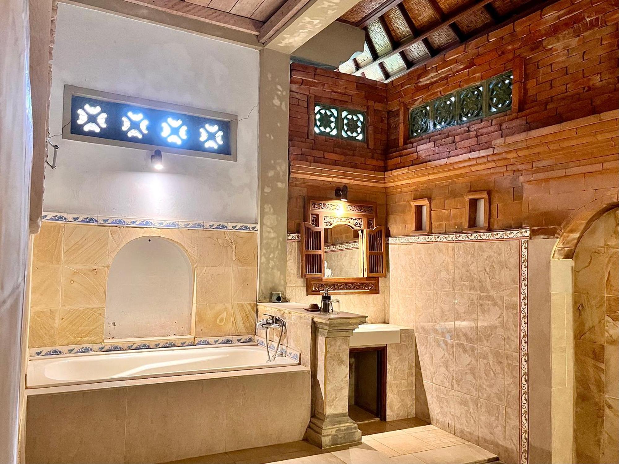 Bali Moon Guest House Ubud  Exterior photo
